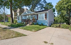 408 N WATER Street, Liberty, MO 64068