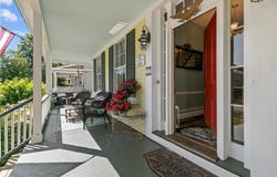 22 Greenough Place, Newport, RI 02840