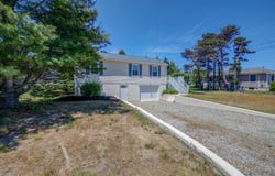 3 Sea Breeze Avenue, Biddeford, ME 04005