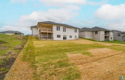 6601 E Fieldview St, Sioux Falls, SD 57110