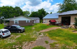 352 King Road, Gillham, AR 71841