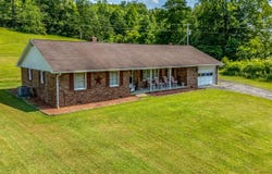 919 Redwine Road, West Liberty, KY 41472