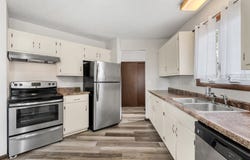 2413 Galloway Dr, Manhattan, KS 66502