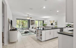 190 Westgrill Dr, Palm Coast, FL 32164