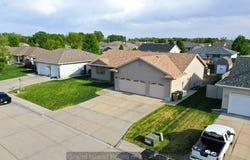 4127 W Ridge LN, Grand Island, NE 68803