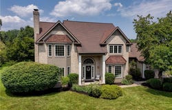 10 Muirfield Court, Pittsford, NY 14534