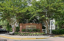 1519 N POINT Drive, RESTON, VA 20194