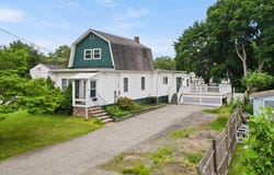 17 Suprenant St, Lowell, MA 01852