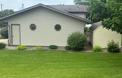 331 7th St., Chandler, MN 56122