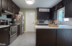 205 6Th Street, Woden, IA 50484