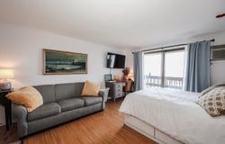 415 Ocean Boulevard, Hampton, NH 03842