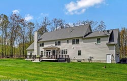 120 Ice Lake Drive, Mountain Top, PA 18707