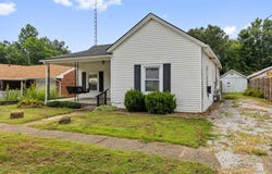 235 E 4Th St, Calhoun, KY 42327