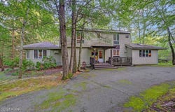 133 Lookout Drive, Lords Valley, PA 18428
