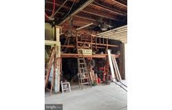 820 OAKLAND AVENUE, BURLINGTON, NJ 08016