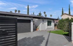 18149 Calvert Street, Tarzana, CA 91335