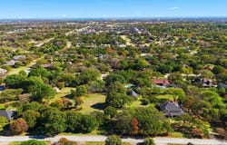 370 Oakview Drive, Double Oak, TX 75077