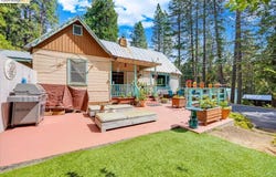 26144 Long Barn Rd, Long Barn, CA 95335
