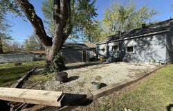 1009 S Rinker Avenue, Aurora, MO 65605