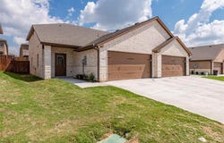 718 Rolling Terrace Circle, Granbury, TX 76049