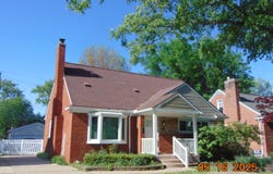 10114 Lincoln Drive, Huntington Woods, MI 48070