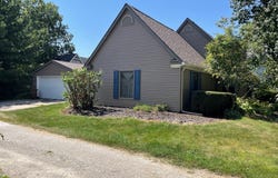 812 9th Avenue, Grinnell, IA 50112