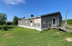 181 Mountain Street, Burkett, TX 76828