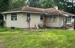 16 BEGONIA STREET, BROWNS MILLS, NJ 08015