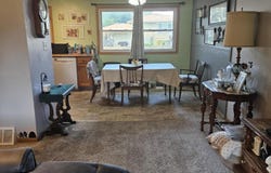 2476 Crows Nest Drive, Hobart, IN 46342