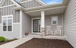1386 Overlook Cir, Hartland, WI 53029