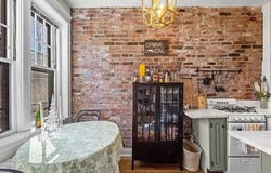 4 Crawford St 2, Cambridge, MA 02139