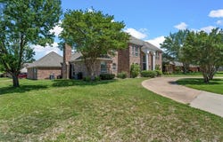 1300 Enchanted Rock Circle, Waco, TX 76712