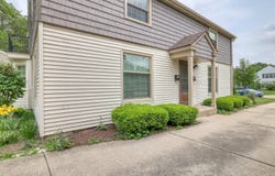 833 Robertson St, Wauwatosa, WI 53213