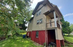 84 Lowellville Road, Struthers, OH 44471