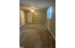 511 5th St SW, Hampton, IA 50441
