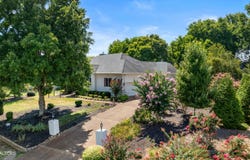 108 Tahlequah Lane, Loudon, TN 37774