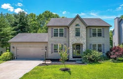 135 Mackenzie Drive, Pickerington, OH 43147