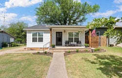 716 N Pierce, Burnet, TX 78611