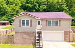 63 Meta Lane, Pikeville, KY 41501