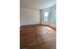 66 Erie St, Elizabeth City, NJ 07206-2371