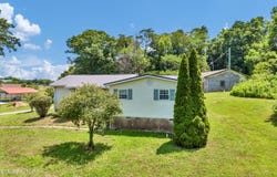 921 Niles Ferry Rd, Greenback, TN 37742