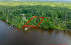 9222 Pachy Road, Carp Lake, MI 49718