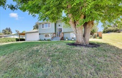 309 W Lake Ave, Fairfield, WA 99012