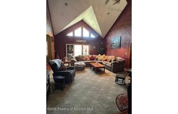 240 Sunset Avenue, Greenfield Twp, PA 18407