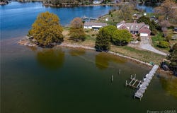 147  Sunset Cove Ln, Reedville, VA 22539