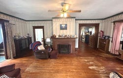 209 W Maple Avenue, Ottumwa, IA 52501