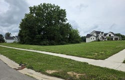 5101 Foxhall Lane, Springfield, IL 62712