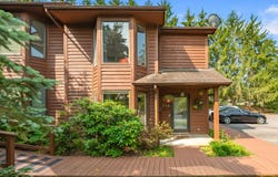 705 COLHOUN Street NE, Christiansburg, VA 24073
