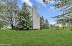 6 Cardinal Way, Raritan, NJ 08869