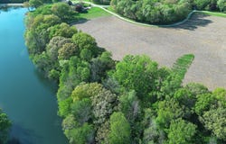 106 Lakeview Dr, Colona, IL 61241
